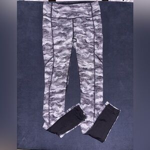 Lululemon Athletica Gray Camouflage Leggings